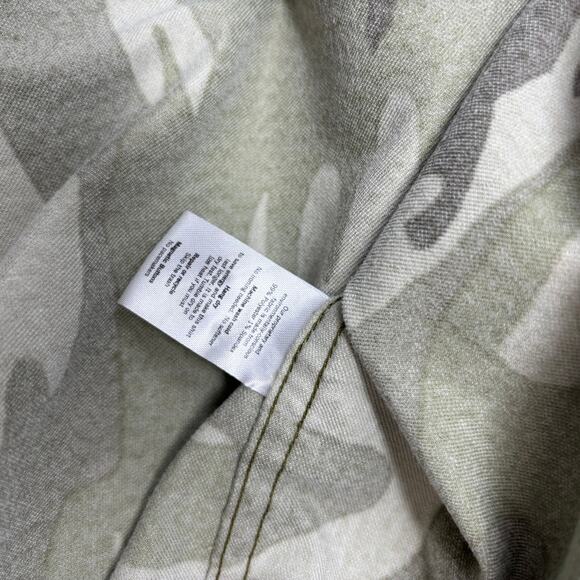 Poncho Mens Small Camouflage Pattern Long Sleeve Button Down Flannel Shirt - Picture 3 of 5